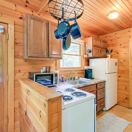 Quaint Blue Ridge Cabin Rental With On-Site Stream! Sparta Kültér fotó