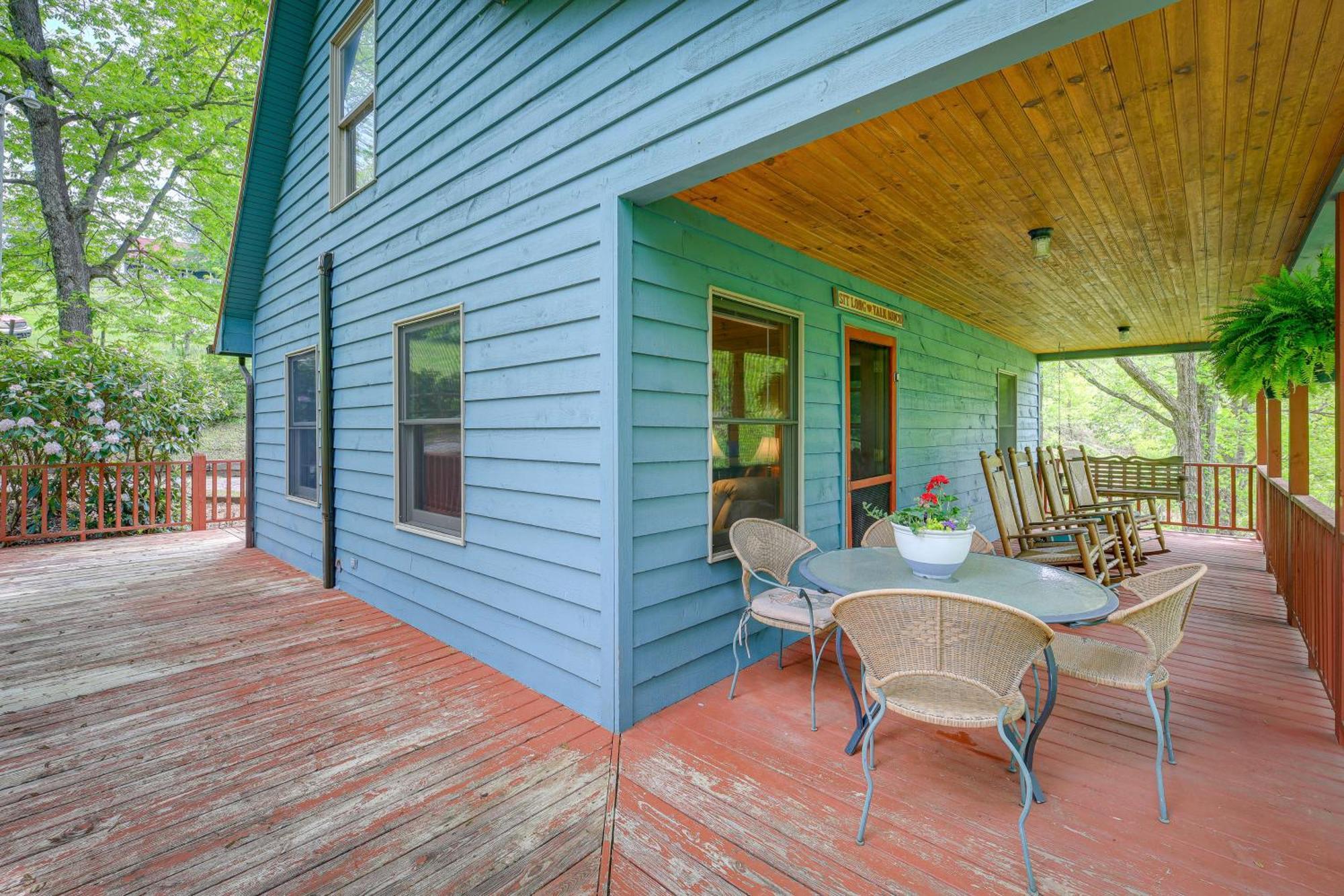 Quaint Blue Ridge Cabin Rental With On-Site Stream! Sparta Kültér fotó