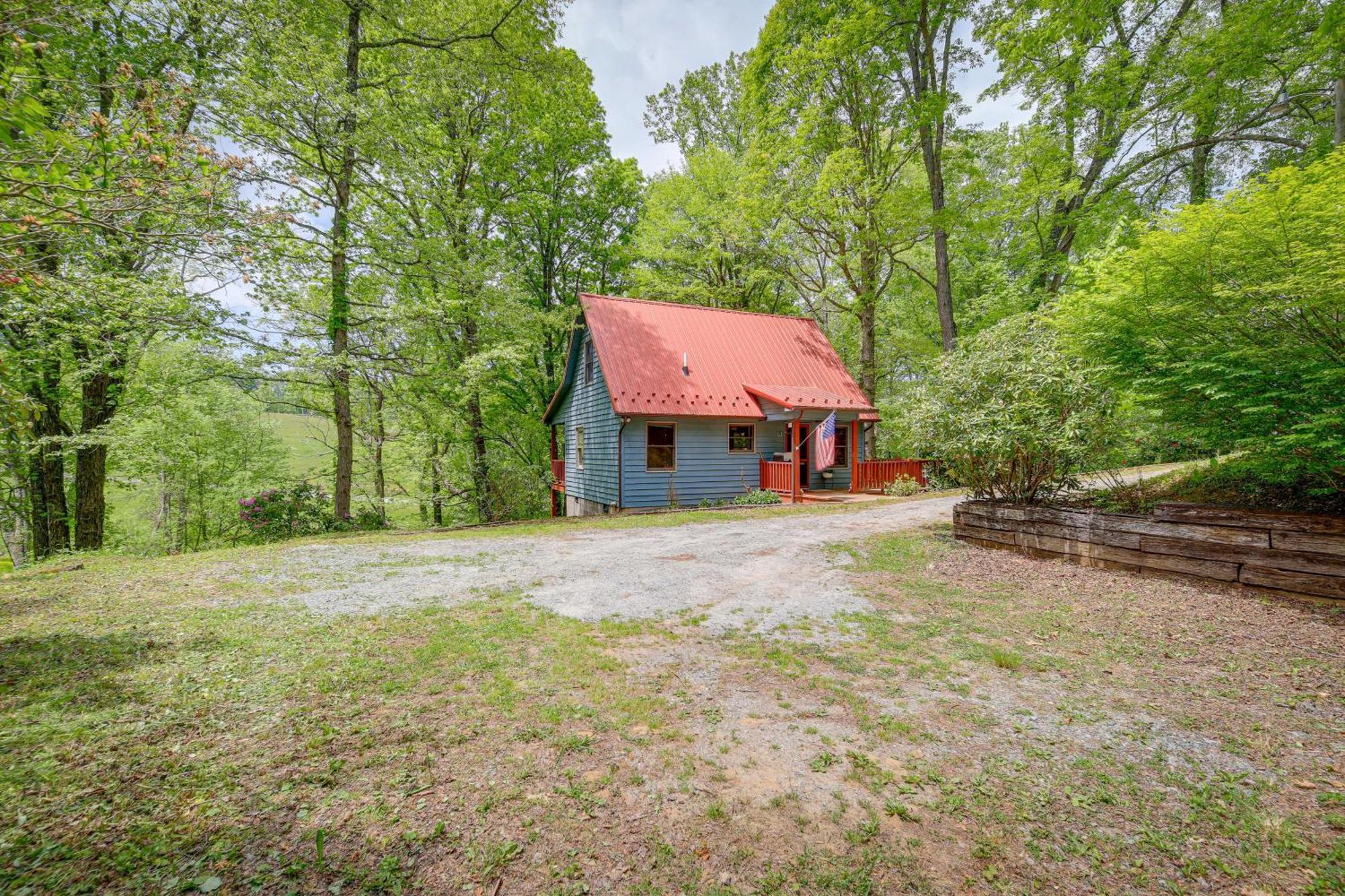 Quaint Blue Ridge Cabin Rental With On-Site Stream! Sparta Kültér fotó
