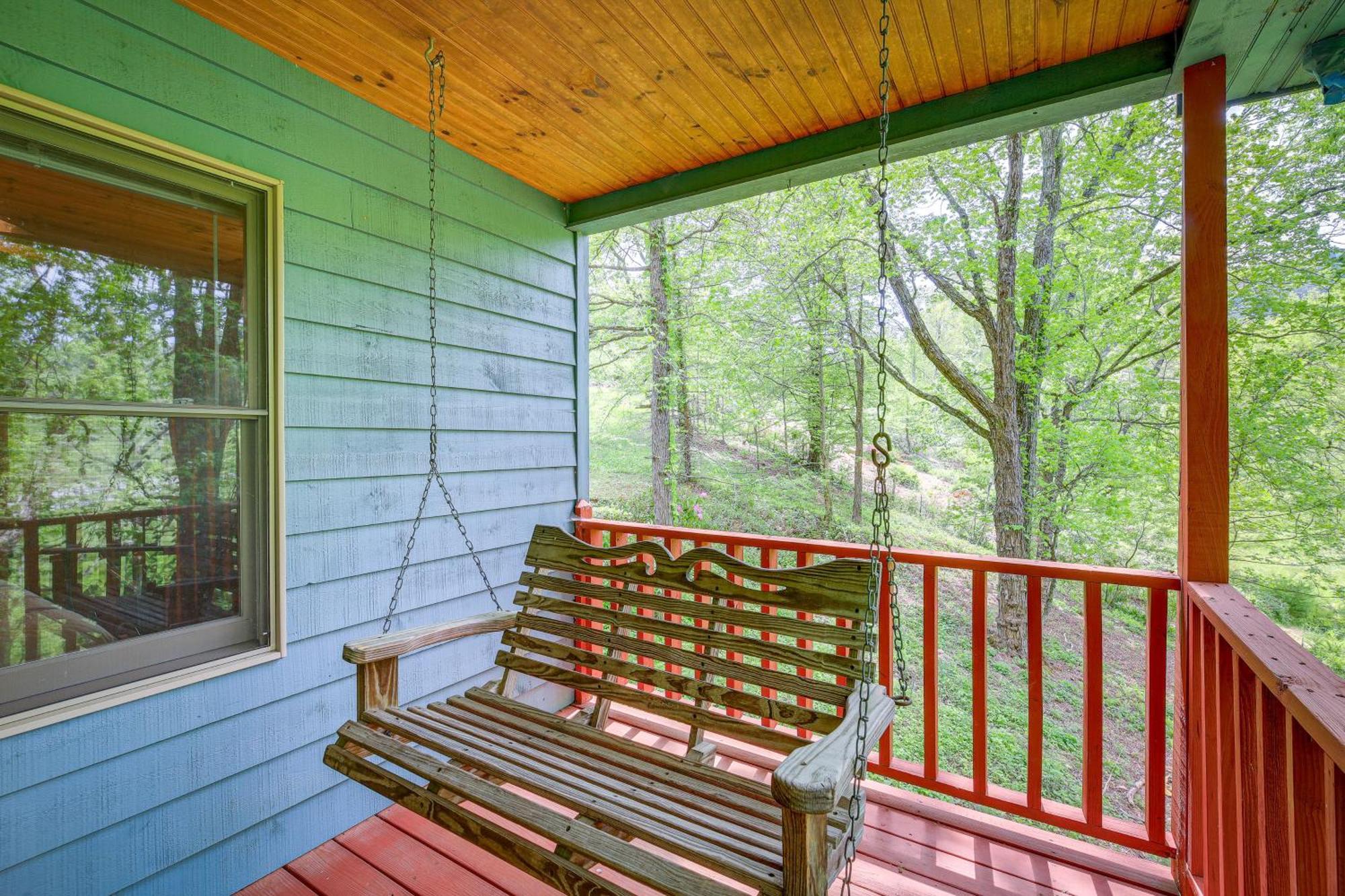 Quaint Blue Ridge Cabin Rental With On-Site Stream! Sparta Kültér fotó