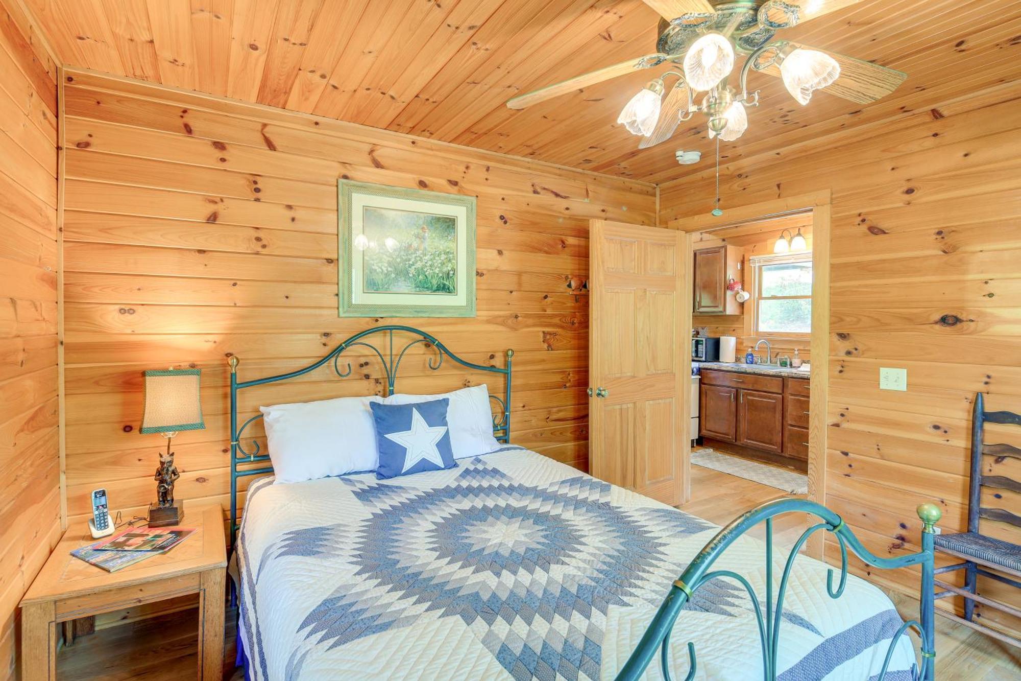 Quaint Blue Ridge Cabin Rental With On-Site Stream! Sparta Kültér fotó